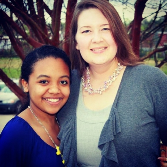 Meet your Posher, Marisa - Picture 2 of 2